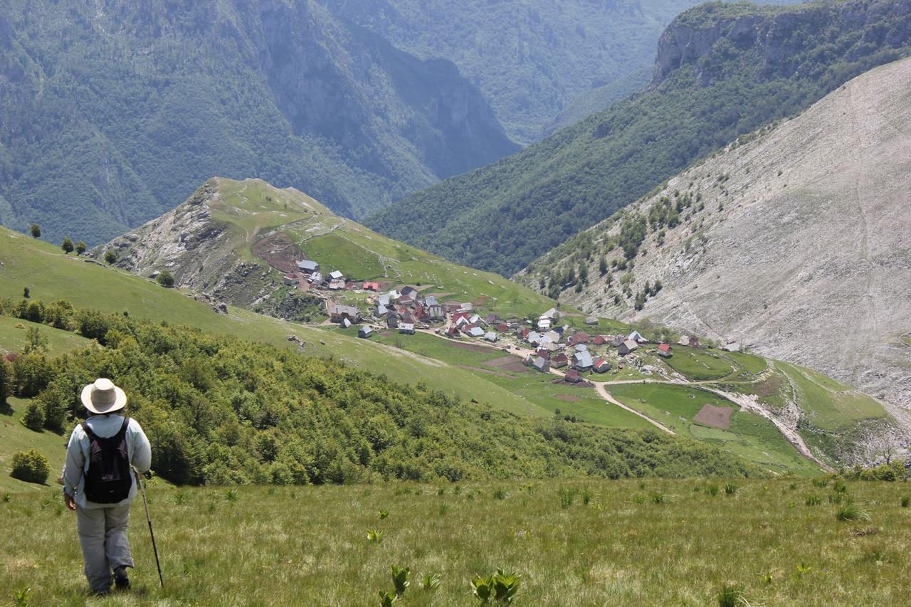 Natura As Gornji Lukomir Exteriör bild